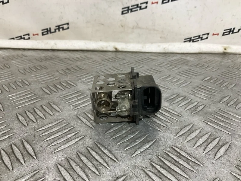 Блок управления вентилятором Renault Kangoo 2007 8200045082 1 1.6