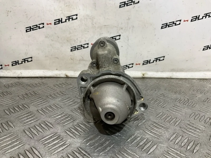 Стартер Audi A4 06B911023A 2.0