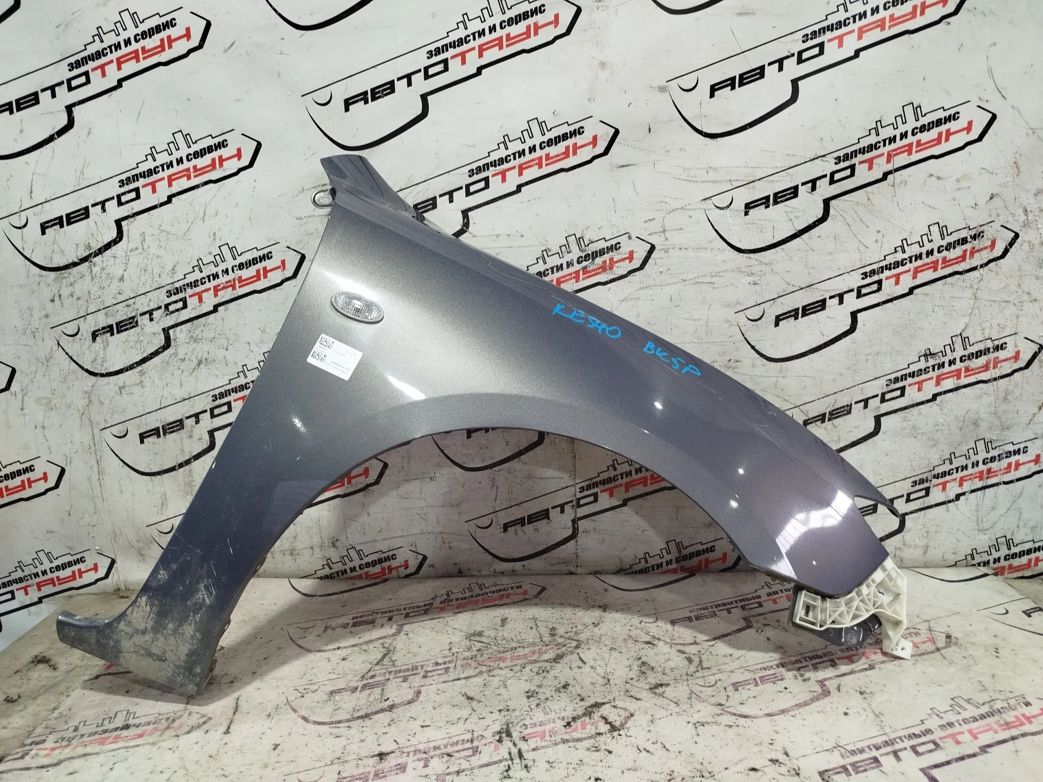 КРЫЛО MAZDA AXELA MAZDA3 BK BK3P BK5P BKEP BN8V52111D ПЕРЕДНЕЕ ПРАВОЕ SEDAN темно-серый, 32S KE540