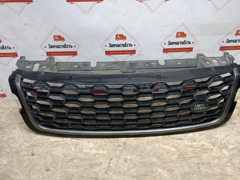 Решетка радиатора Land Rover Range Rover Velar 2017-нв LR092629 L560