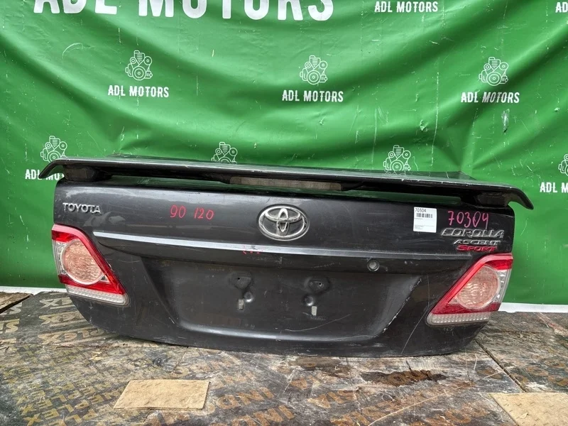 Крышка багажника Toyota Corolla 2006-2012 150