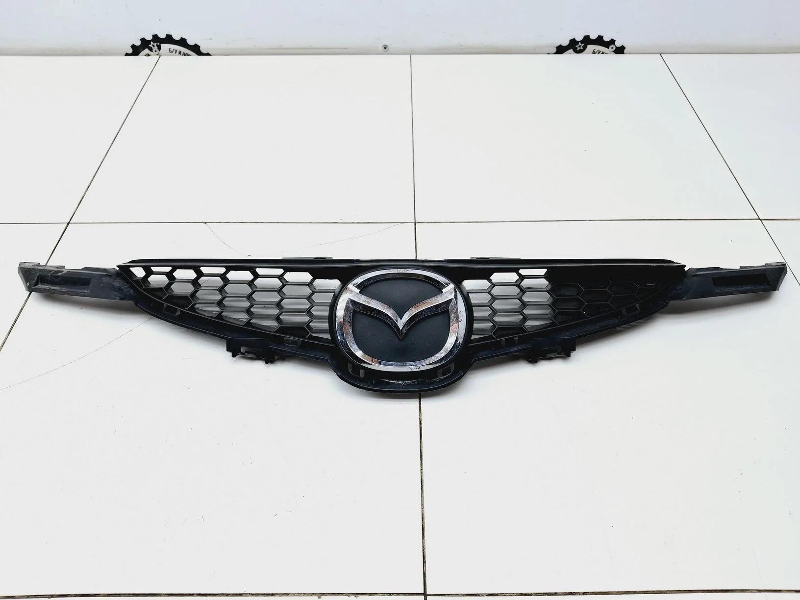 решетка радиатора Mazda Mazda 2 (DE/DH) 2007-2014