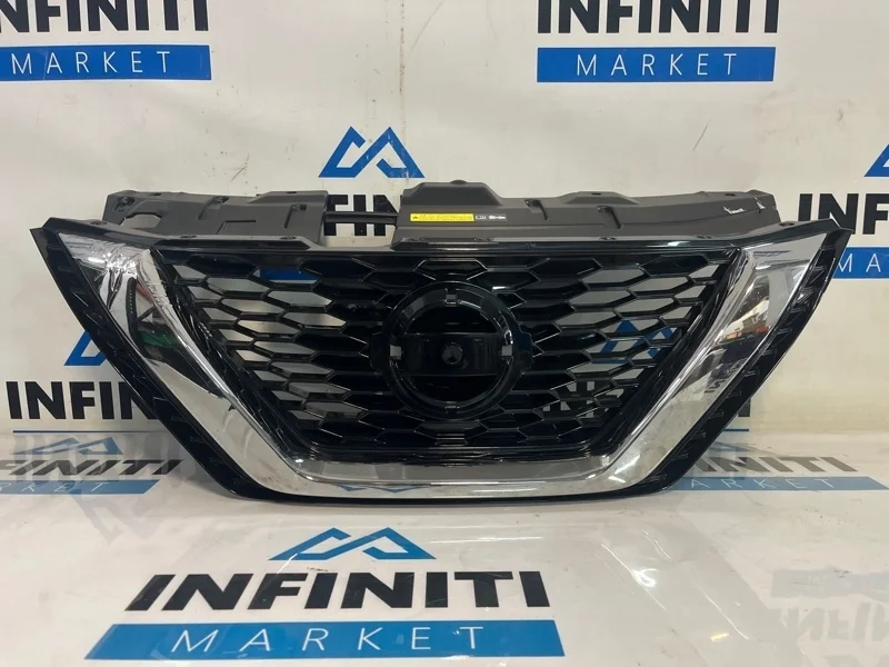 Решетка радиатора Nissan Qashqai J11