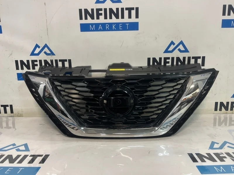 Решетка радиатора Nissan Qashqai J11