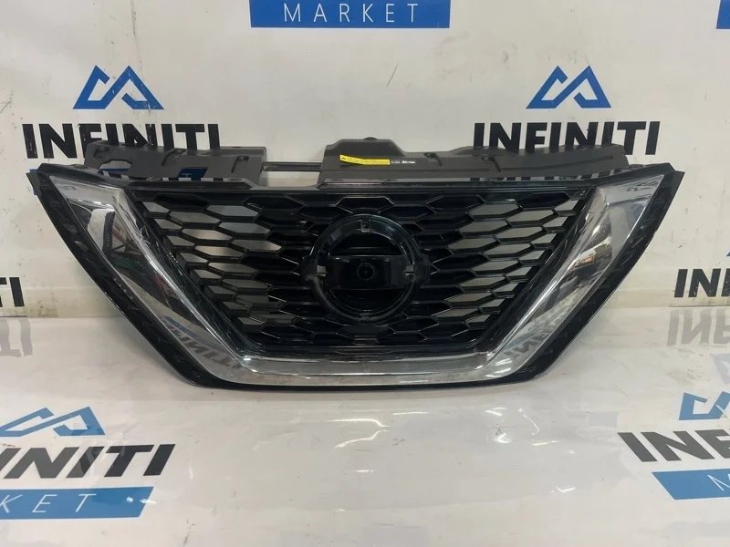 Решетка радиатора Nissan Qashqai J11