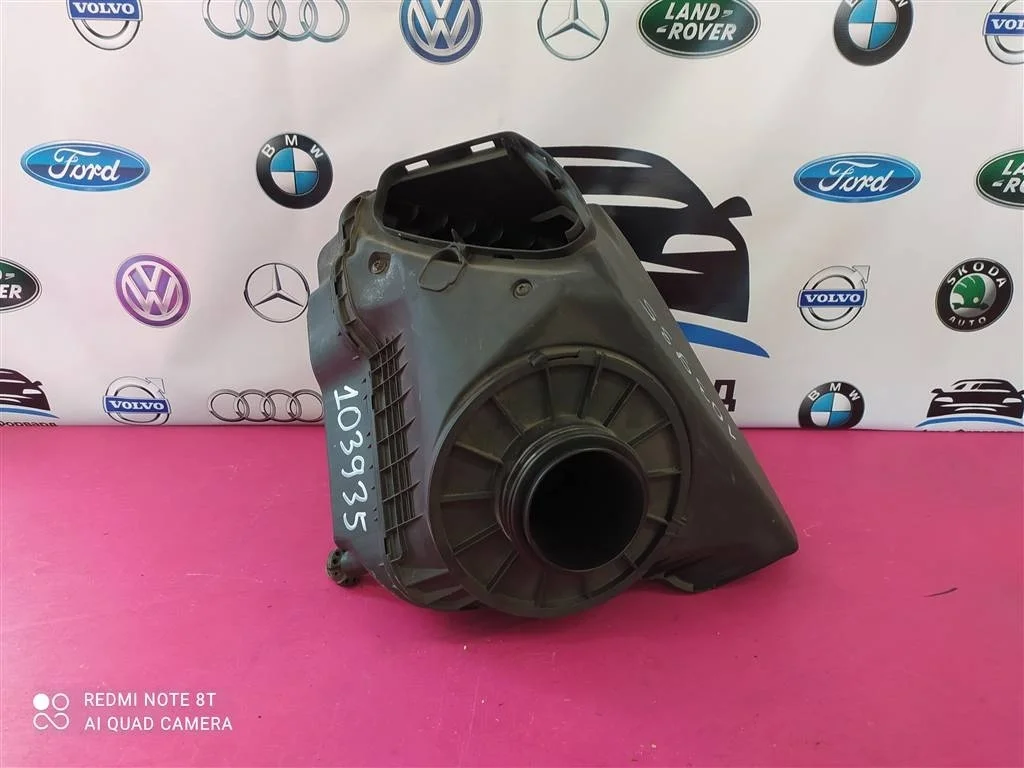Корпус фильтра Audi A6 C7 Allroad 3,0 4G0133836AB
