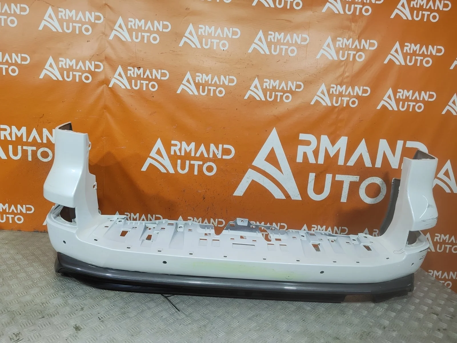Бампер Lexus GX 2013-нв URJ150