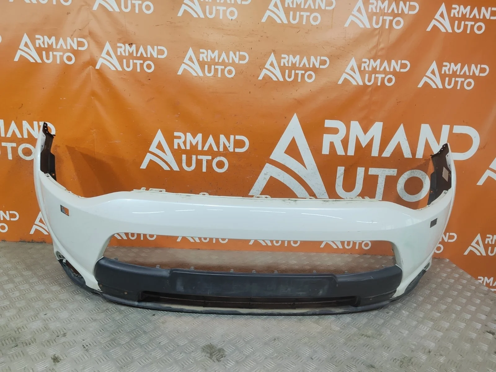 Бампер Mitsubishi Outlander 2014-2015 3