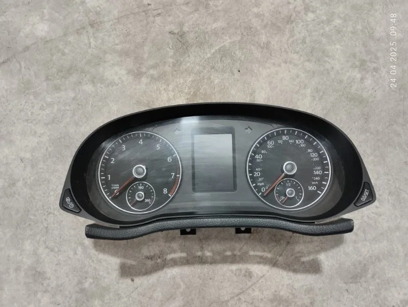 Панель приборов Volkswagen Passat B7 CBUA 2013