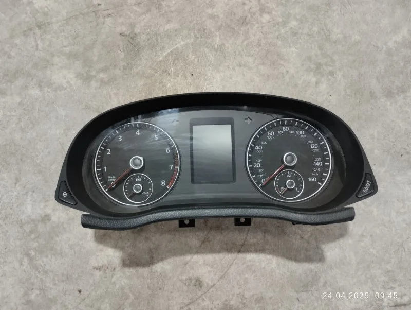 Панель приборов Volkswagen Passat B7 CBUA 2013