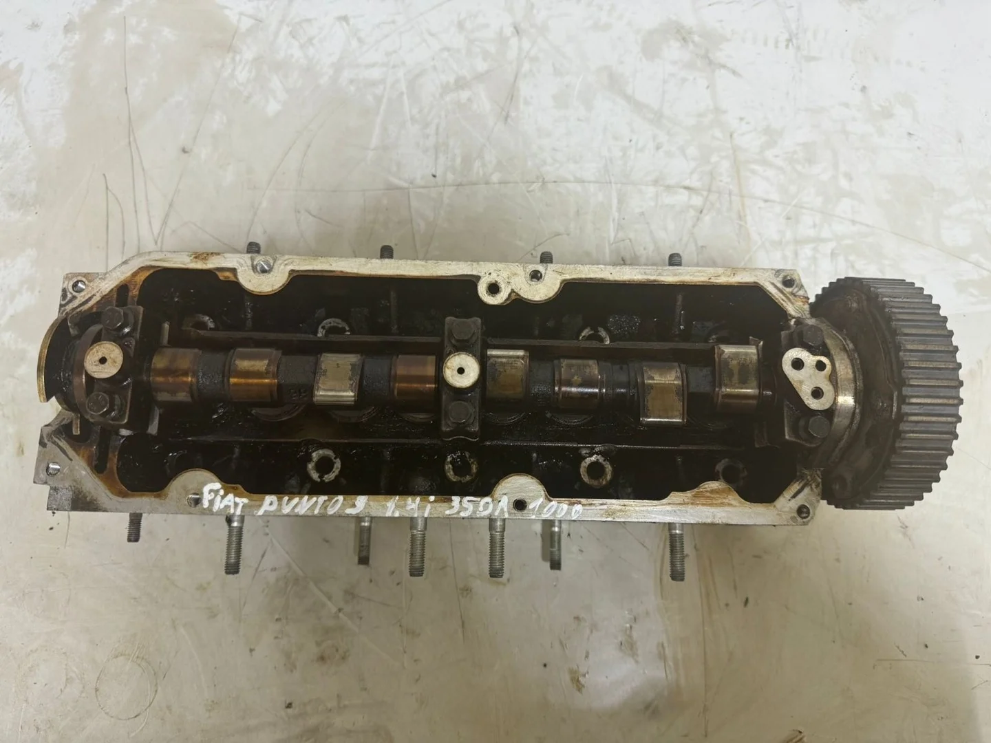 головка блока цилиндров Fiat Punto 3