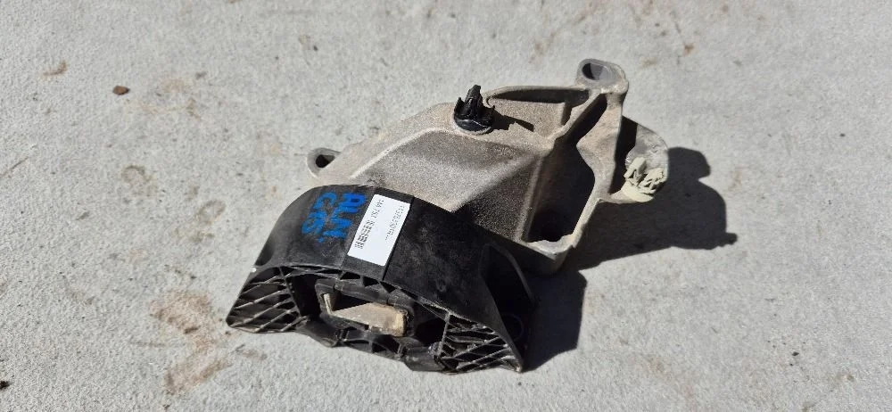 Опора двигателя правая для Nissan Almera (G15)