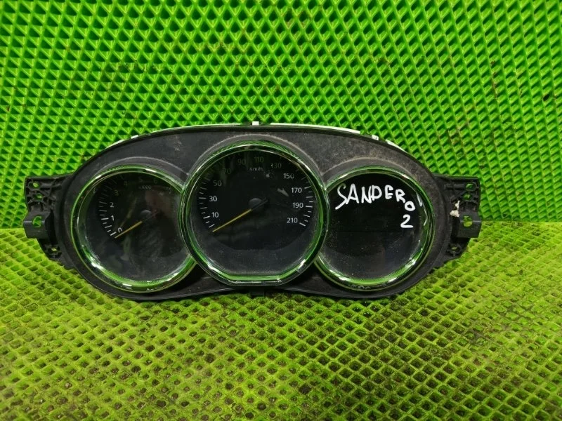 Панель приборов Renault Sandero 2016 248102001R ХЭТЧБЕК D4FF732