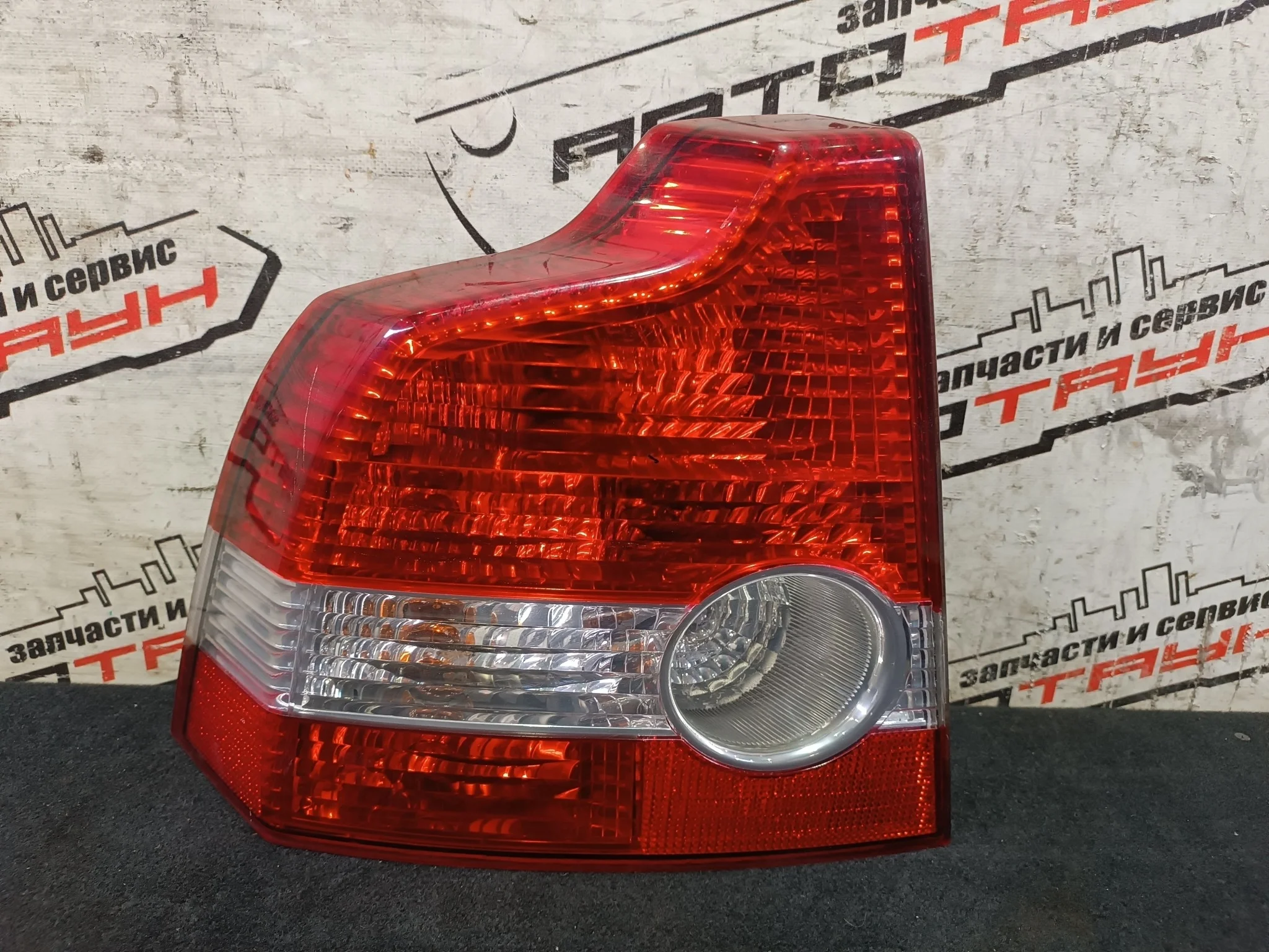 ФОНАРЬ VOLVO S40 MS 2813 1 МОДЕЛЬ ЛЕВЫЙ 30698915 KB255