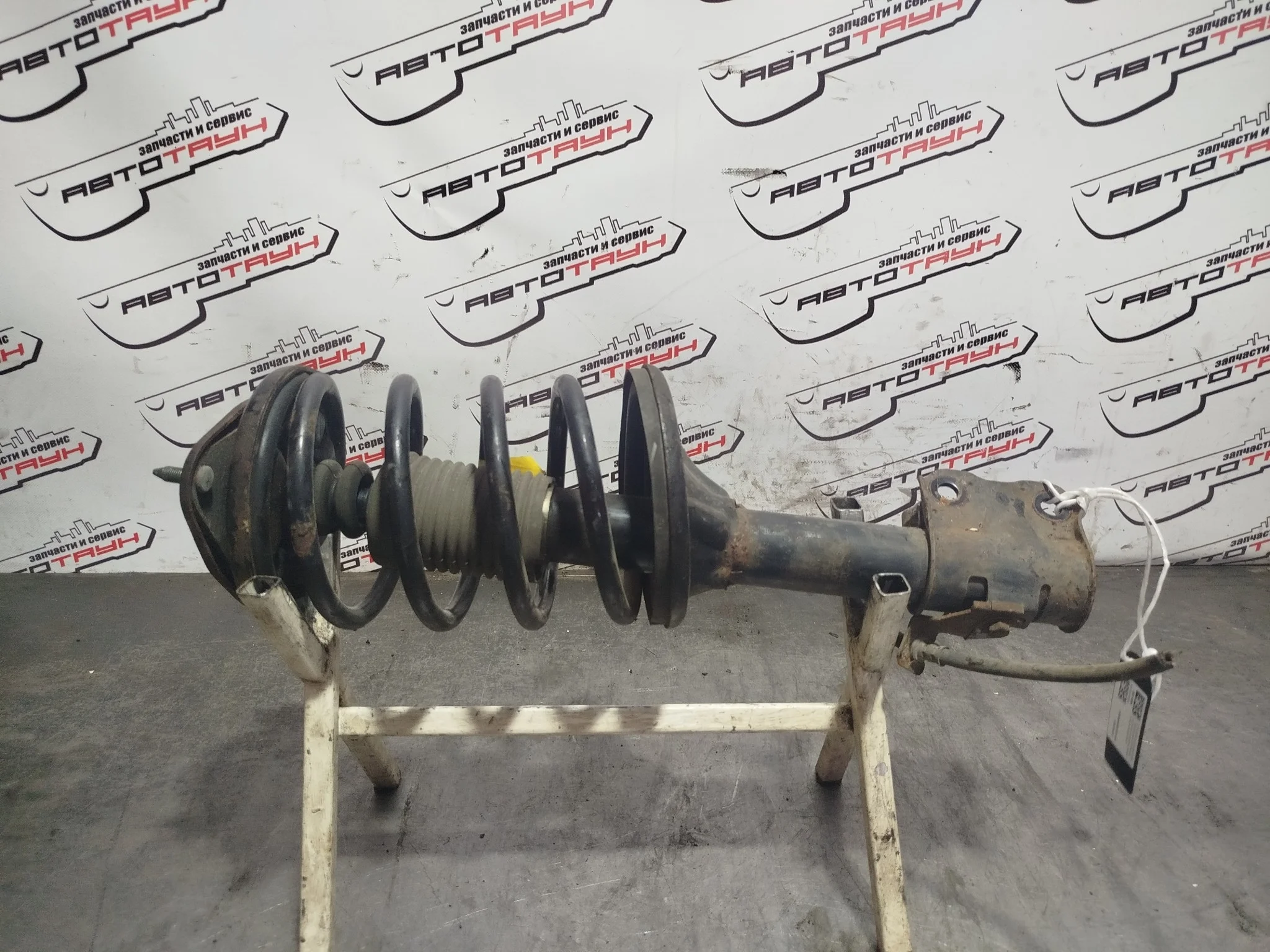СТОЙКА ХОДОВКИ MITSUBISHI AIRTREK CU2W CU4W ПЕРЕДНЯЯ ПРАВАЯ ЛЕВАЯ MR491422 2WD 4WD XE266(2)