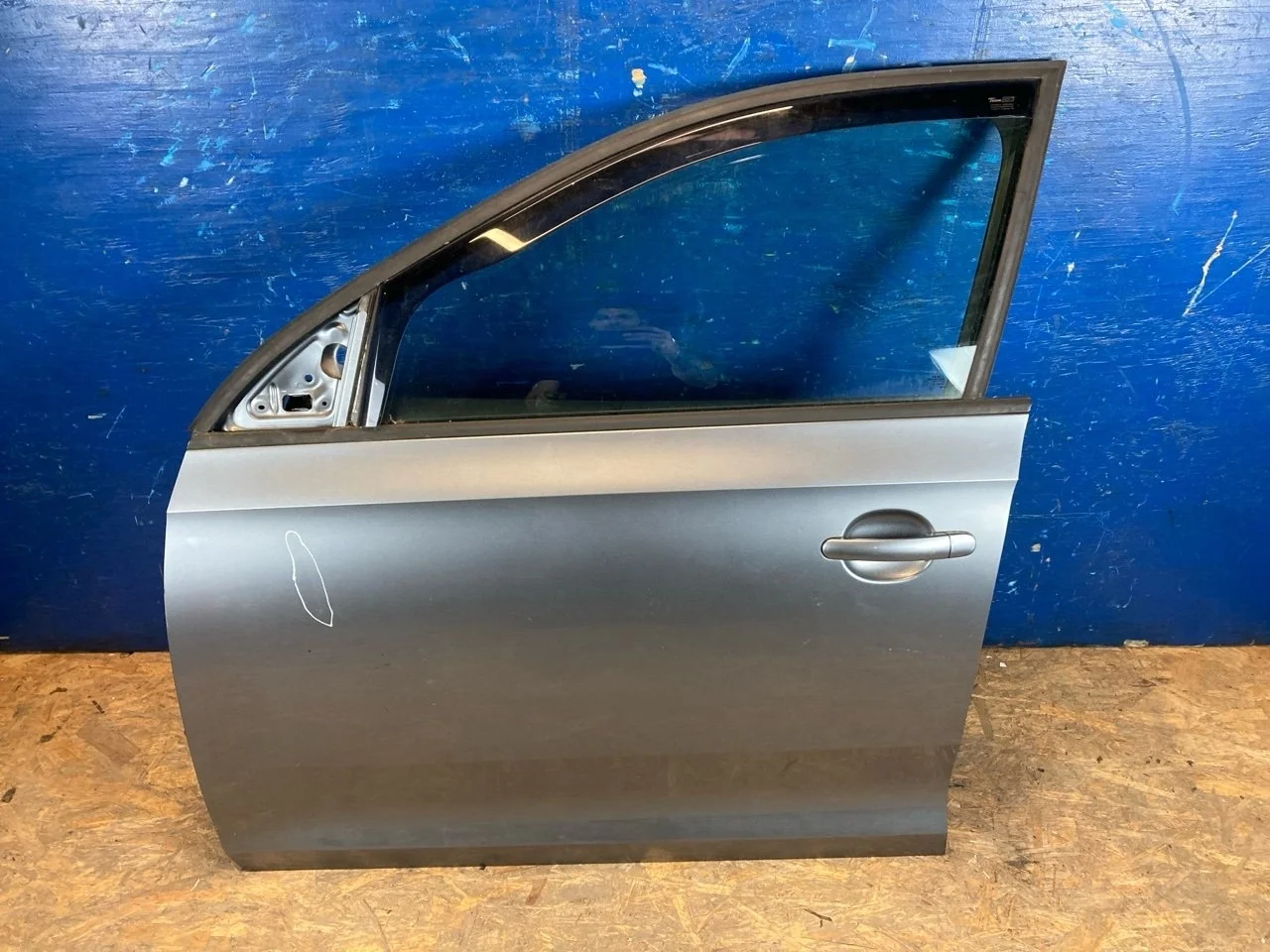 Дверь Skoda Rapid 2012-2019 5JA831051B, передняя левая