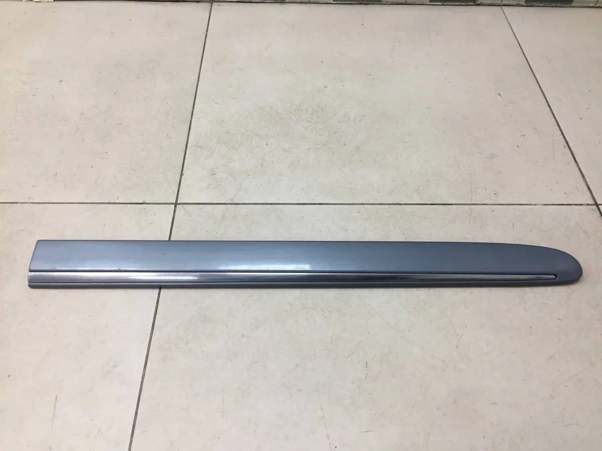 Молдинг задней правой двери Mercedes-Benz E-Class W211 2002-2009