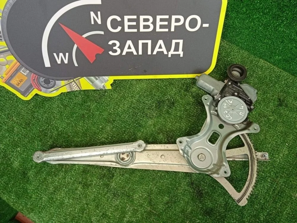 Стеклоподьемник Toyota Land Cruiser 2011 200
