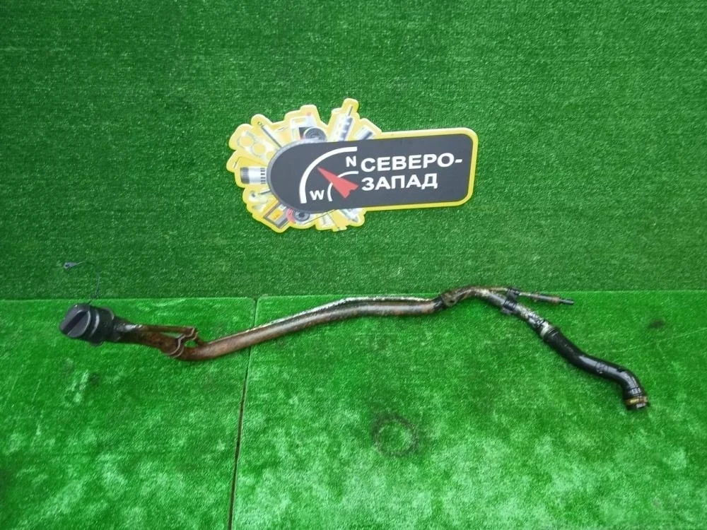 Горловина топливного бака Toyota Land Cruiser 2011 200