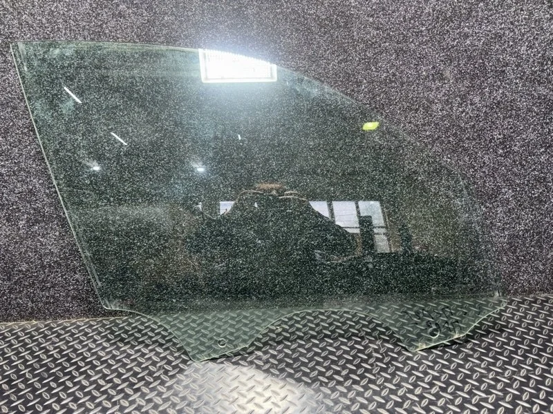 Стекло двери Bmw X3 2014 51337347646 F25 N47D20C, переднее правое