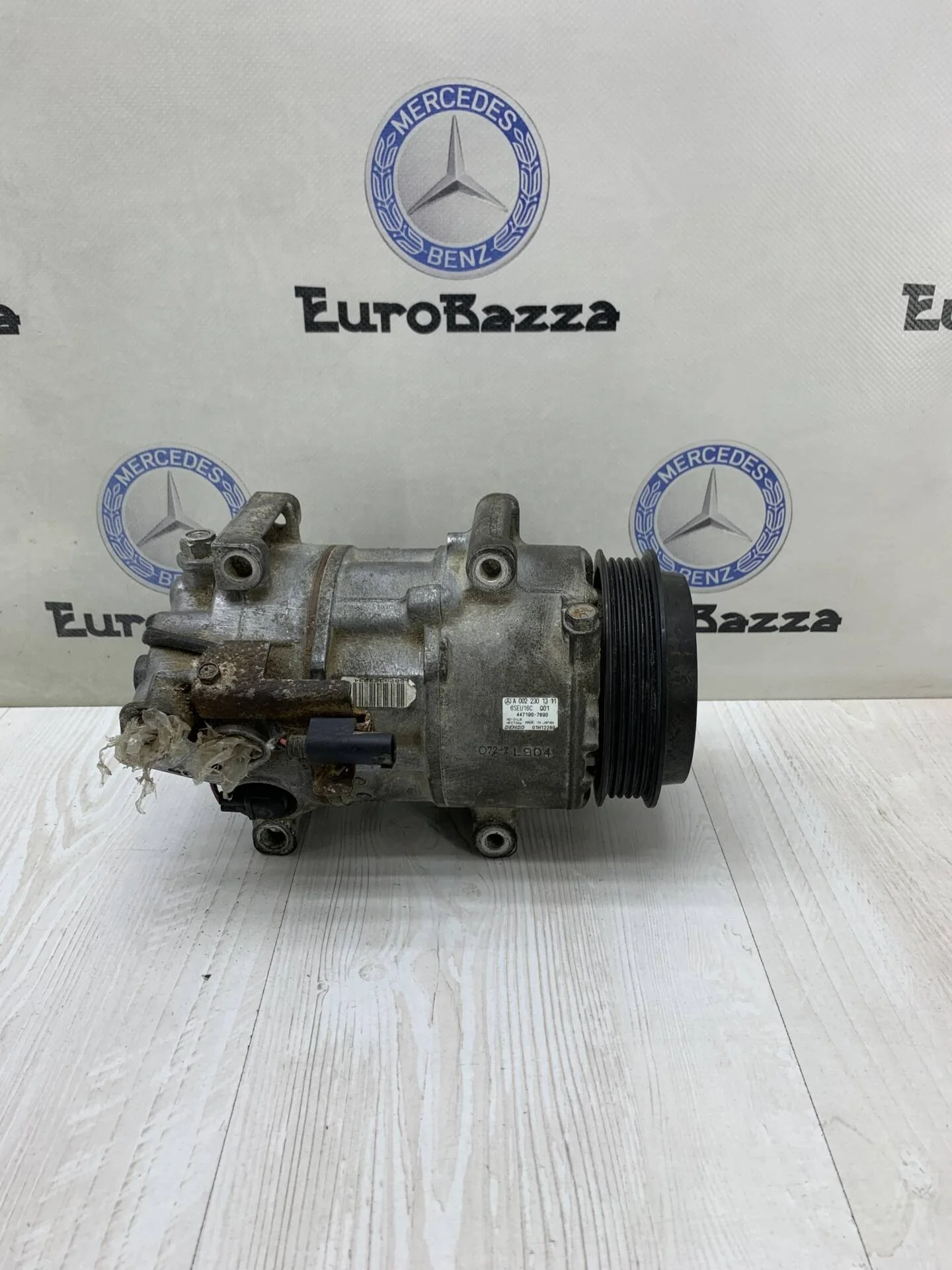 Компрессор кондиционера Mercedes М266