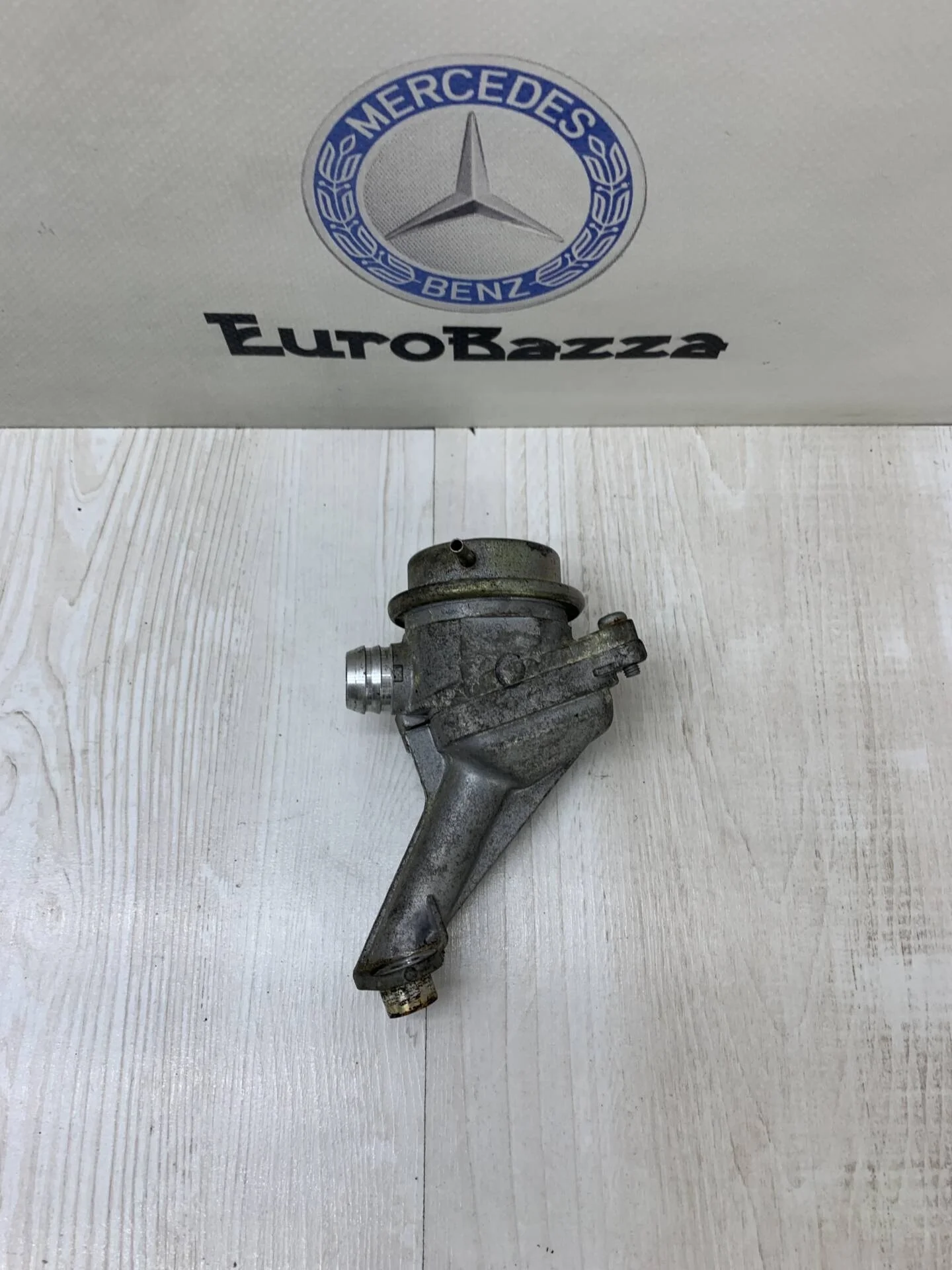 Клапан впускного коллектора правый Mercedes М112
