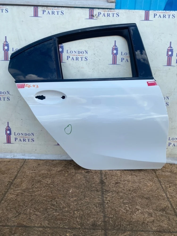 Дверь BMW G20
