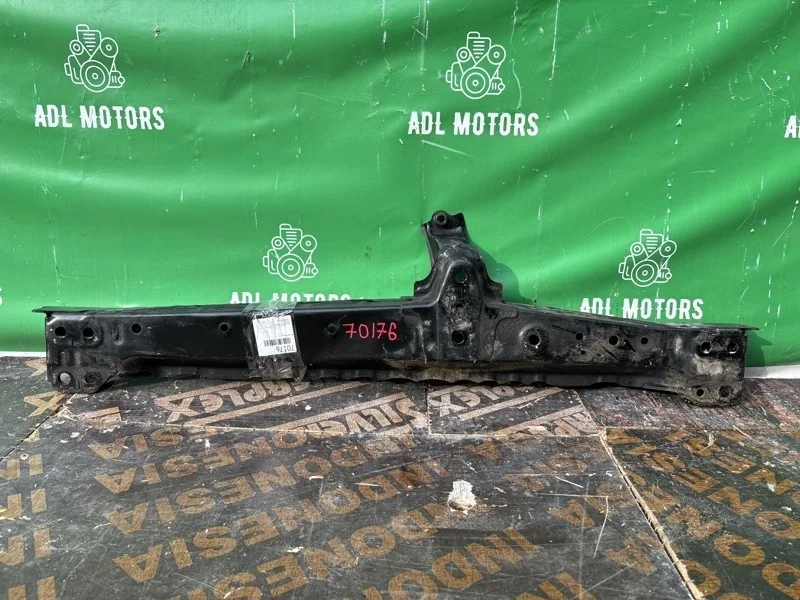 Балка подвески Toyota RAV4 2013-2018 40