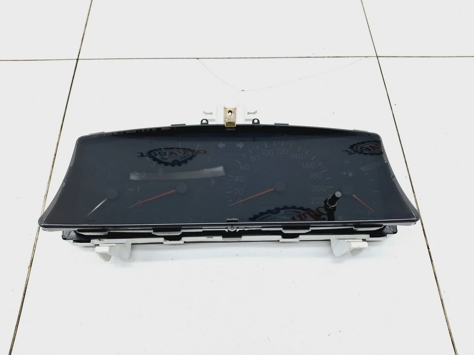 панель приборов Toyota Corolla (E120) 2000-2007