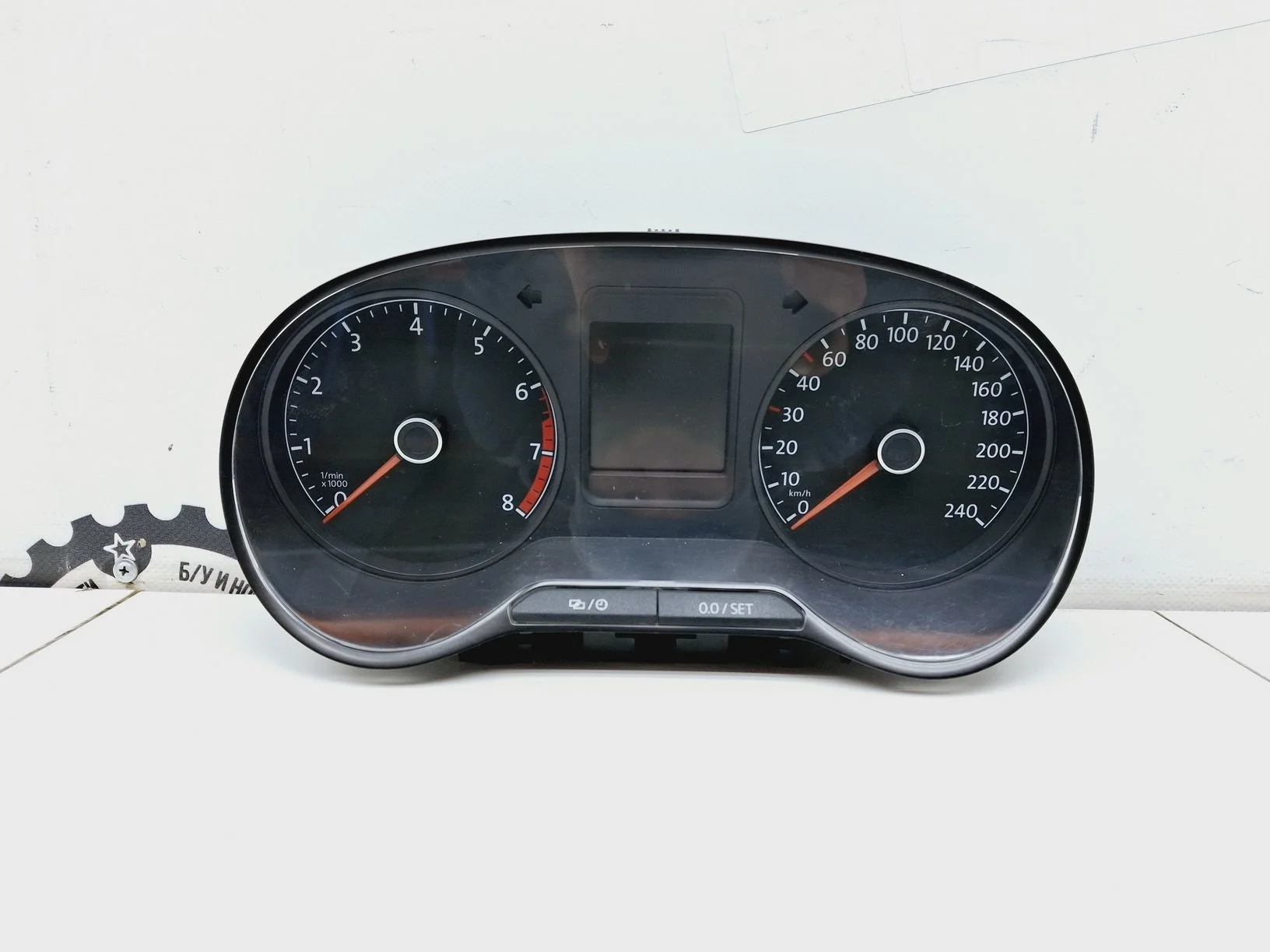 панель приборов VW Polo Sedan 2010-2020