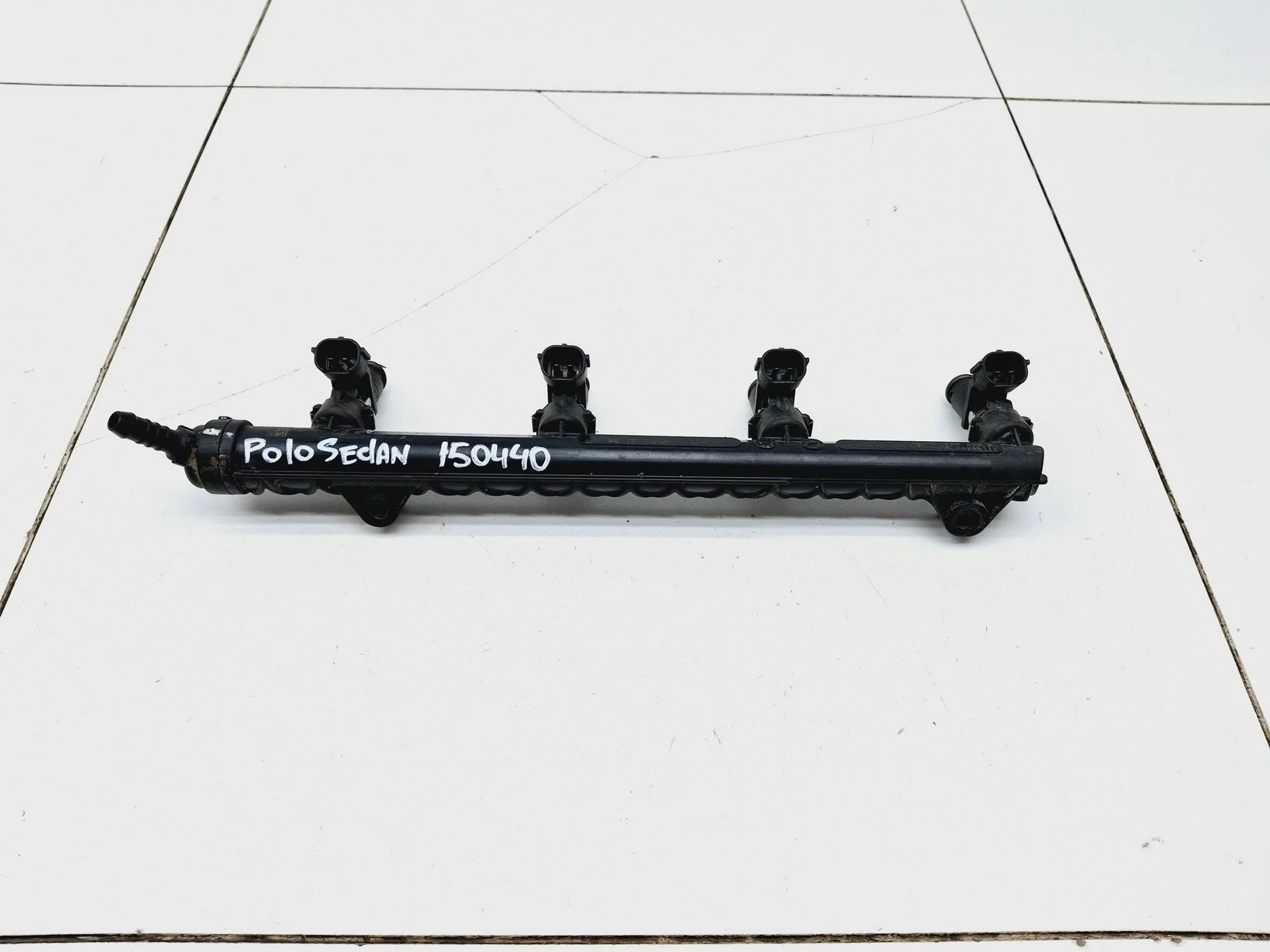 рейка топливная (рампа) VW Polo Sedan 2010-2020