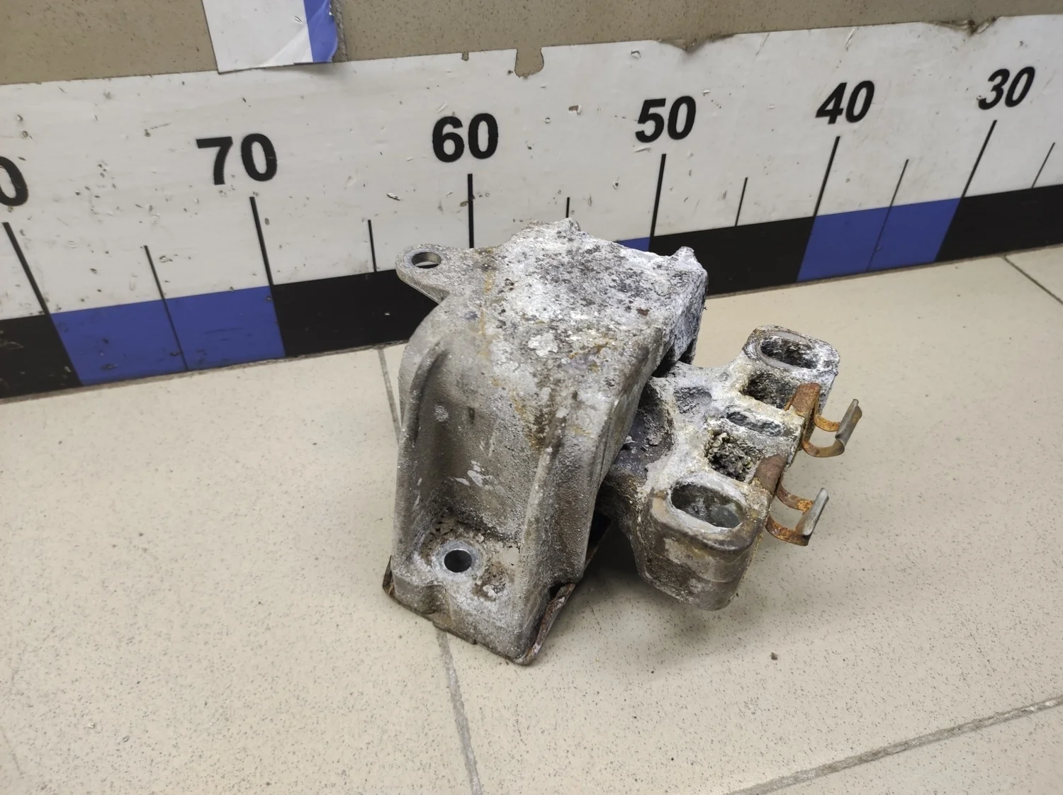 Опора двигателя правая Octavia (A4 1U-) 2000-2011