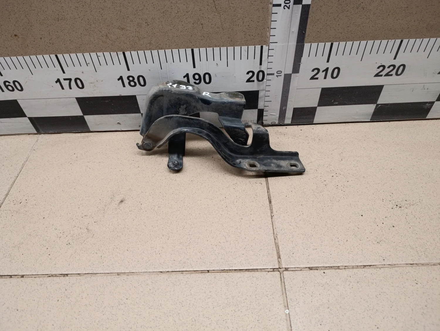 Петля капота правая Captiva (C100) 2006-2010