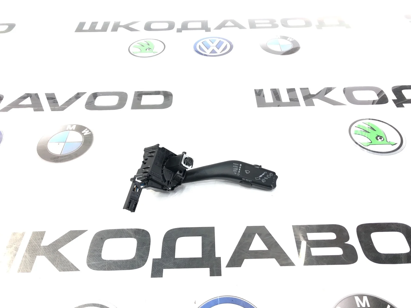 Подрулевой переключатель дворников Skoda Octavia 2010 1K0953519J9B9 A5 (1Z) 1.4 CAXA