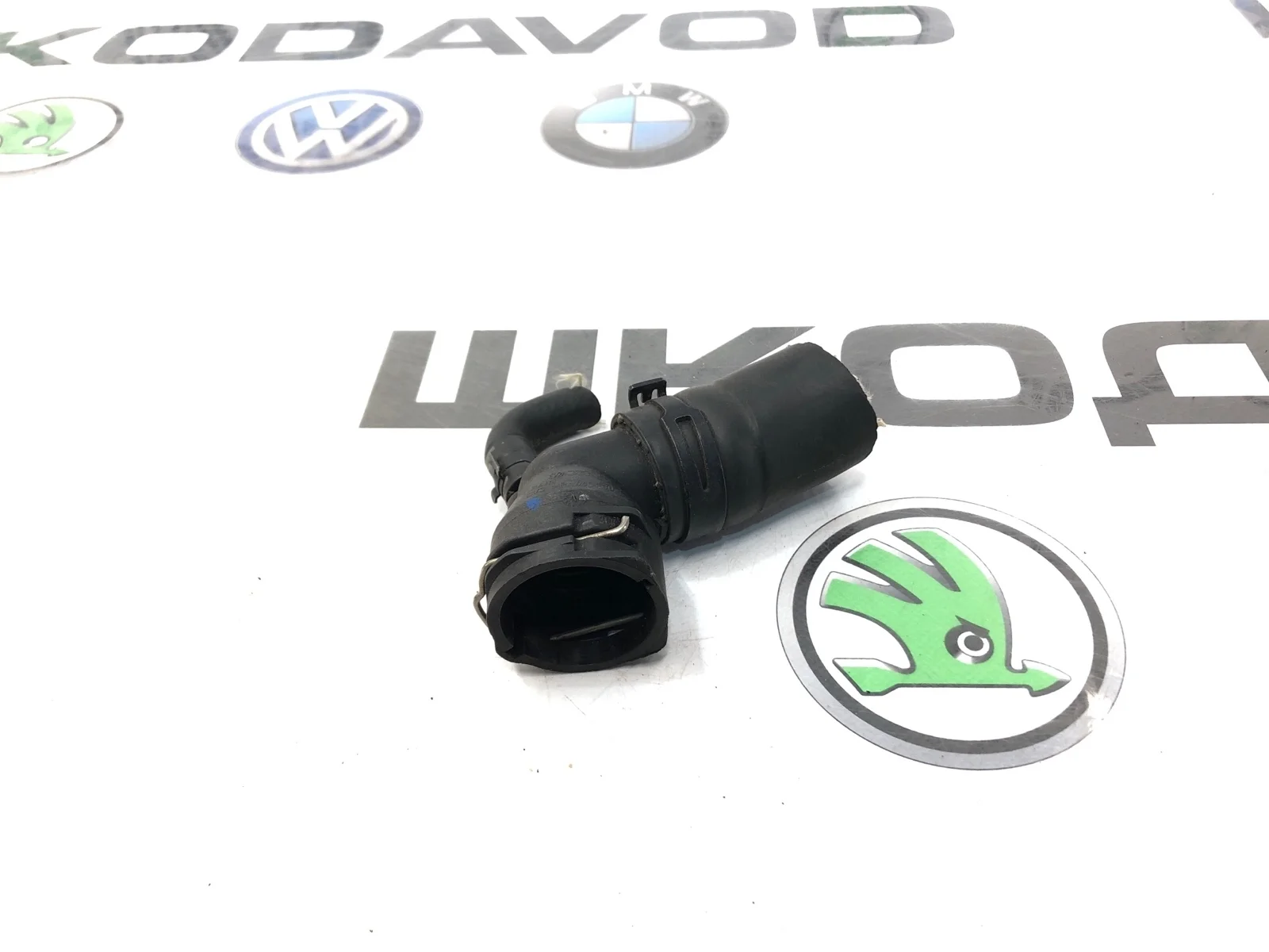 Фланец системы охлаждения Skoda Octavia Rs 2011 3C0122291 A5 (1Z)