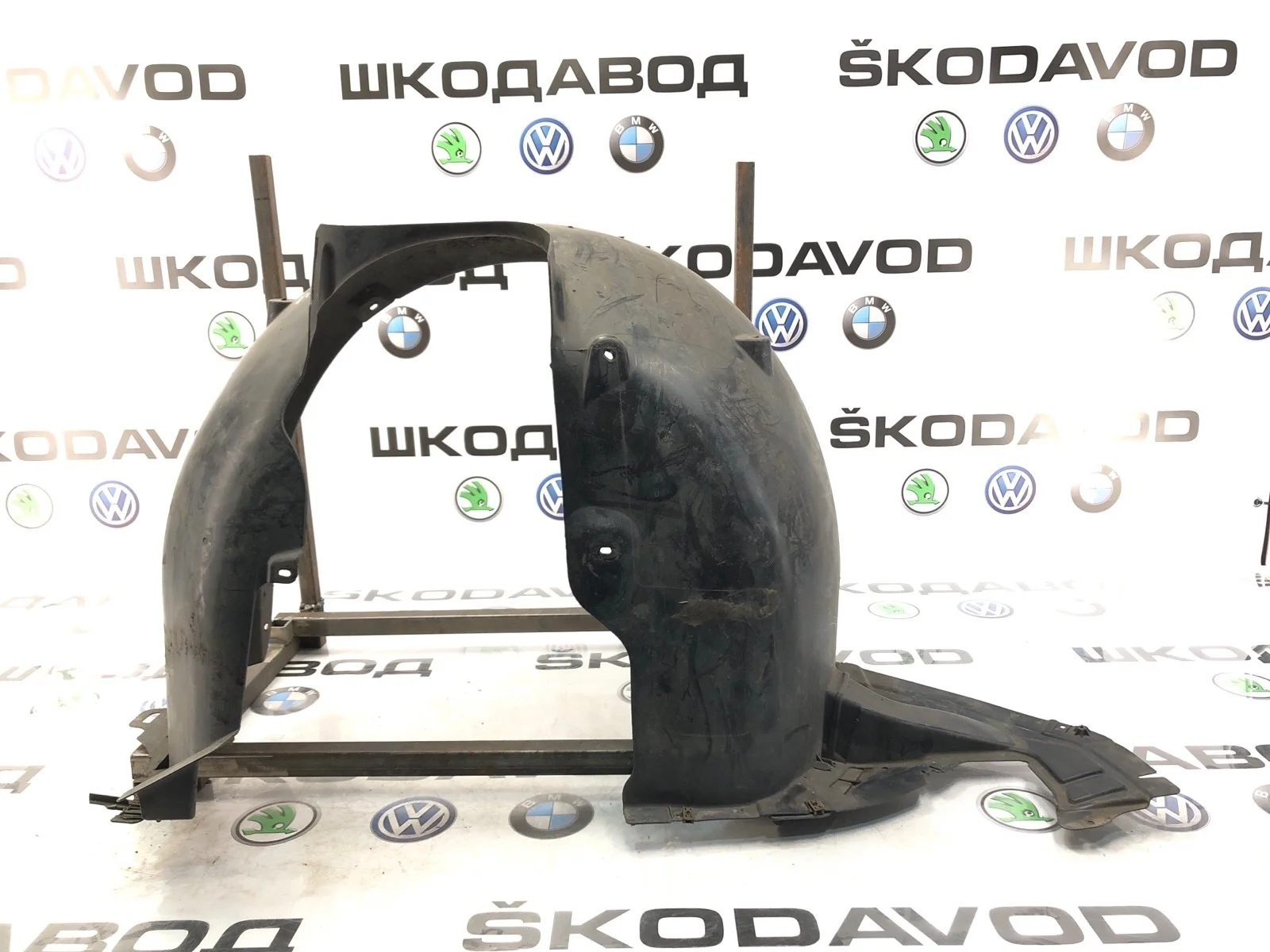 Подкрылок Skoda Octavia 2015 5E0809957 A7 (5E) 2.0 CRMB, передний левый