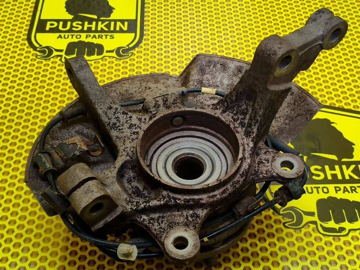 Кулак поворотный Hyundai IX35 2013 LM