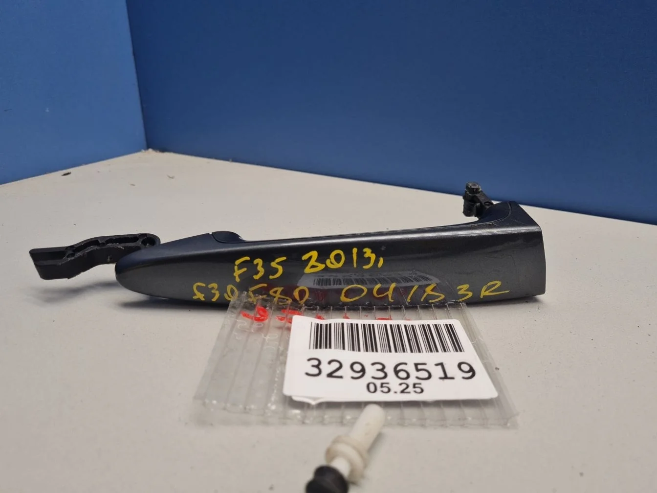 Ручка двери наружная правая для BMW 3 F30 2011-2018