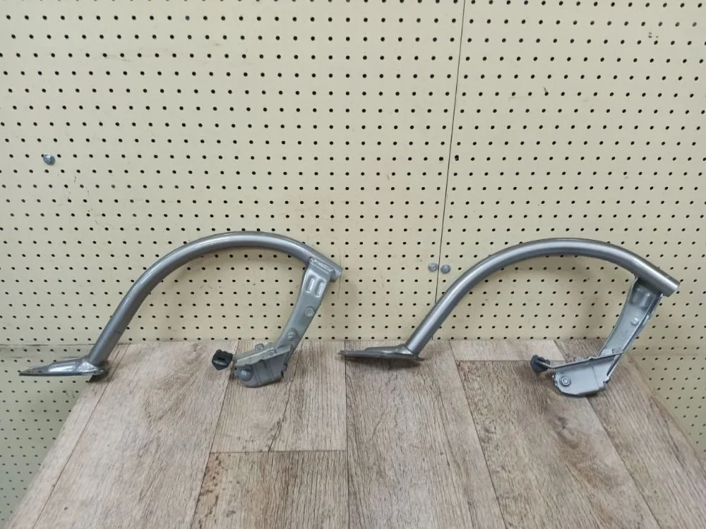 Петля крышки багажника Volkswagen Passat CC B6 (2008—2012) Passat CC B6 (2008—2012) 358