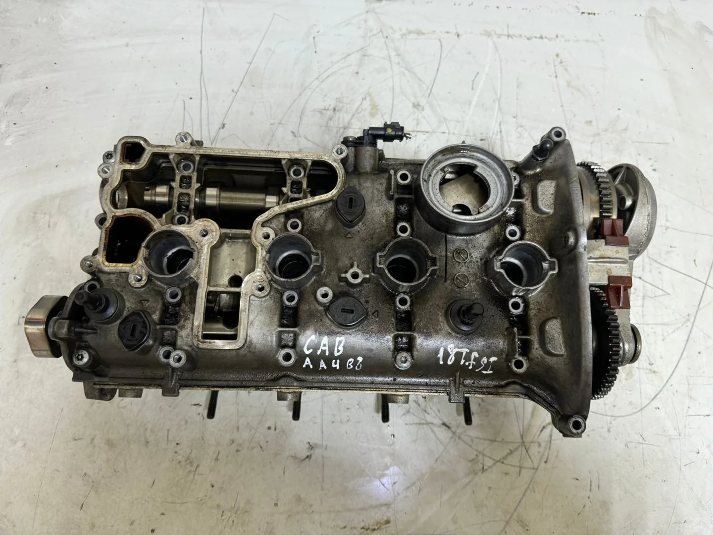 головка блока цилиндров Audi A4 B8/8K