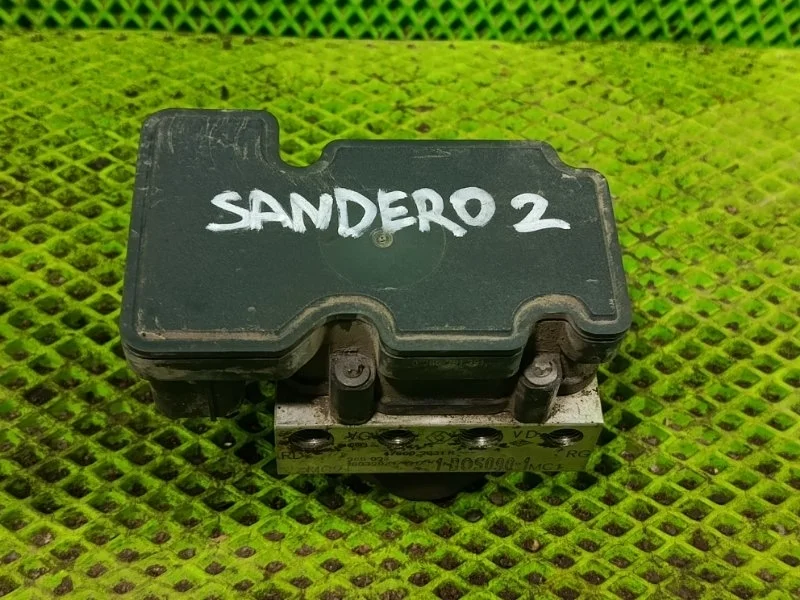 Блок ABS Renault Sandero 2016 476602031R ХЭТЧБЕК D4FF732