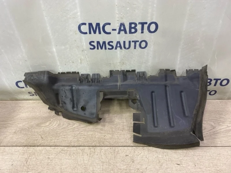 Воздуховод Audi A8 2012 4H0121284E D4 3.0 CGW, передний правый