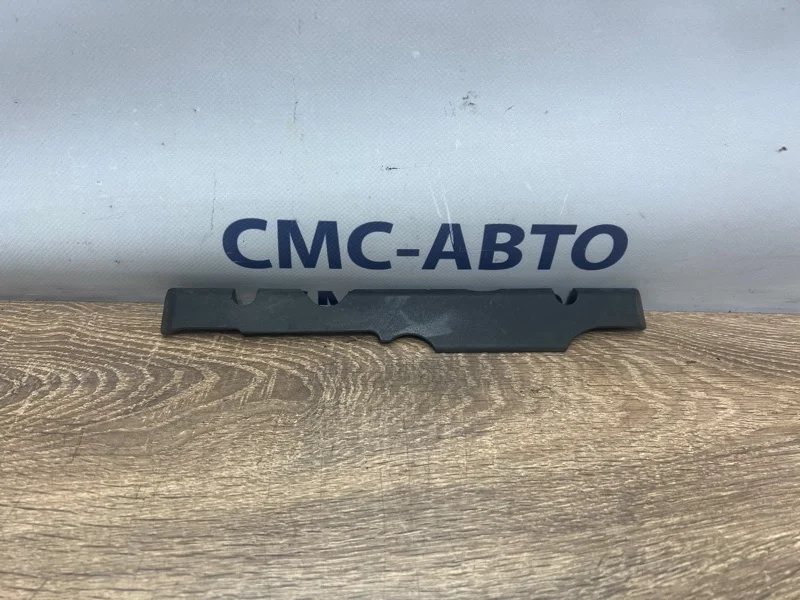 Крышка Audi A6 2009 06E103936C C6 3.0 CAJ, правая