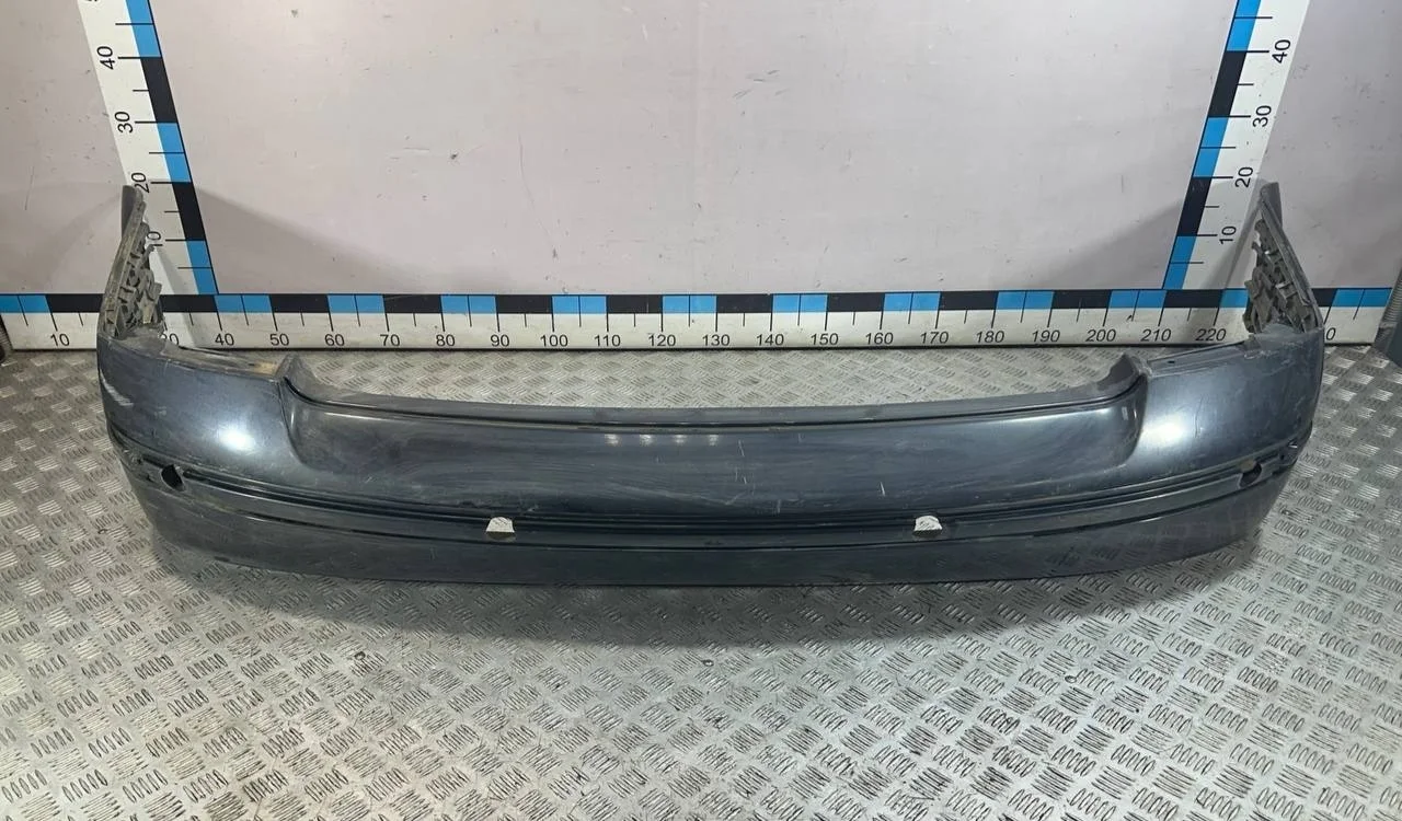[Б/У] Бампер задний (седан) VW Passat (B5) 2000-2005 - нет 2-х верхних креплений [Незначительные дефекты] [Код: 00290171 ]