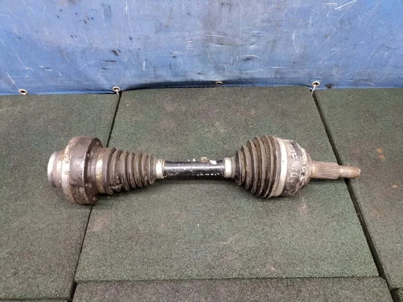 Привод Volkswagen Touareg 1 2002 - 2010 7L6407271A 7L, передний