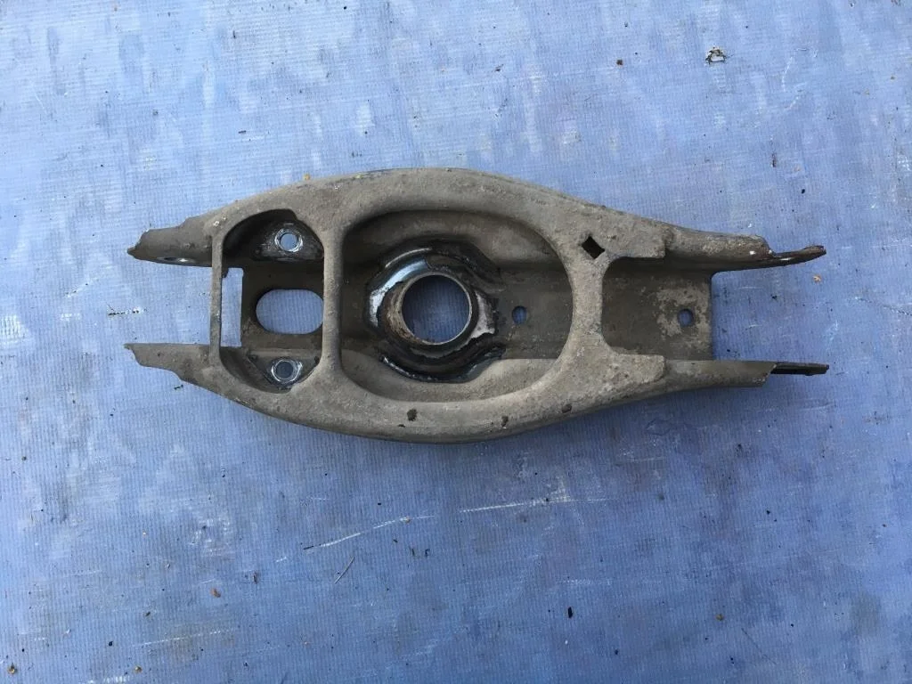 рычаг BMW 1-серия E87/E81  N46B20B 150 лс 120i