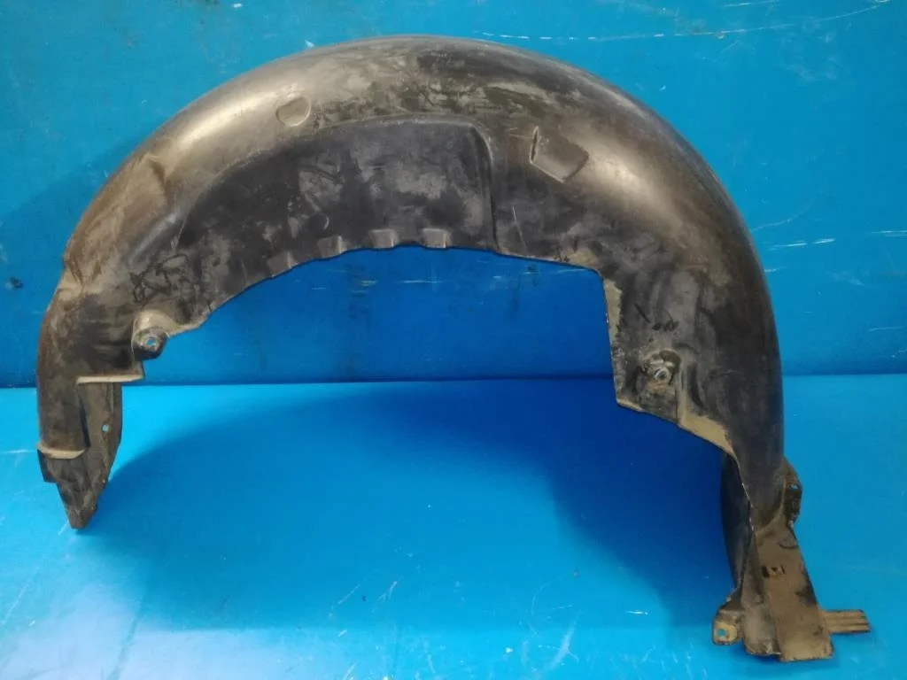 подкрылок BMW X5 E53  M57D30 184 лс 3.0d