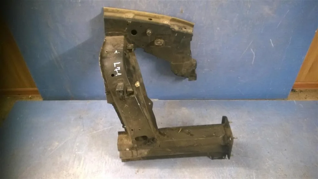 лонжерон BMW X5 E53  M54B30 231 лс 3.0i