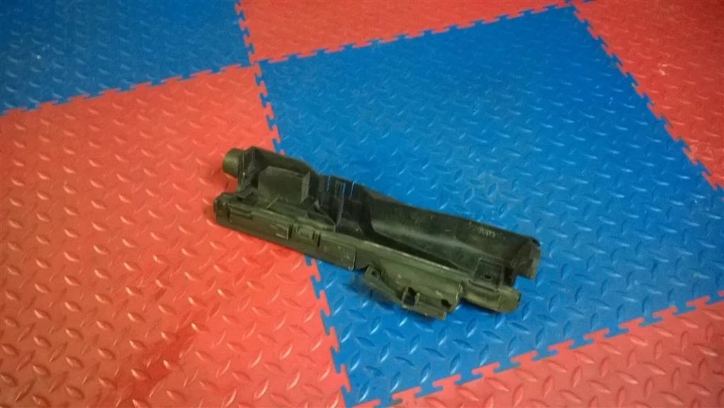 кронштейн радиатора BMW X3 E83  N47D20A 177 л.с. 2.0D