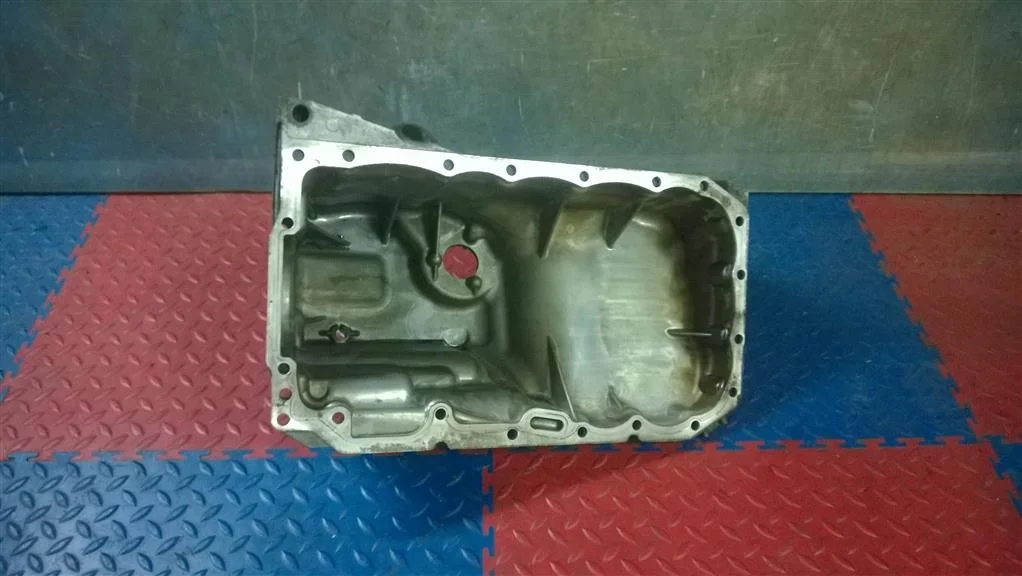 поддон масляный двигателя BMW 5-серия E60/E61  N47D20A 177 лс 520D